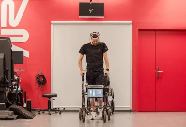 Brain Computer Interface restores mobility to a paraplegic